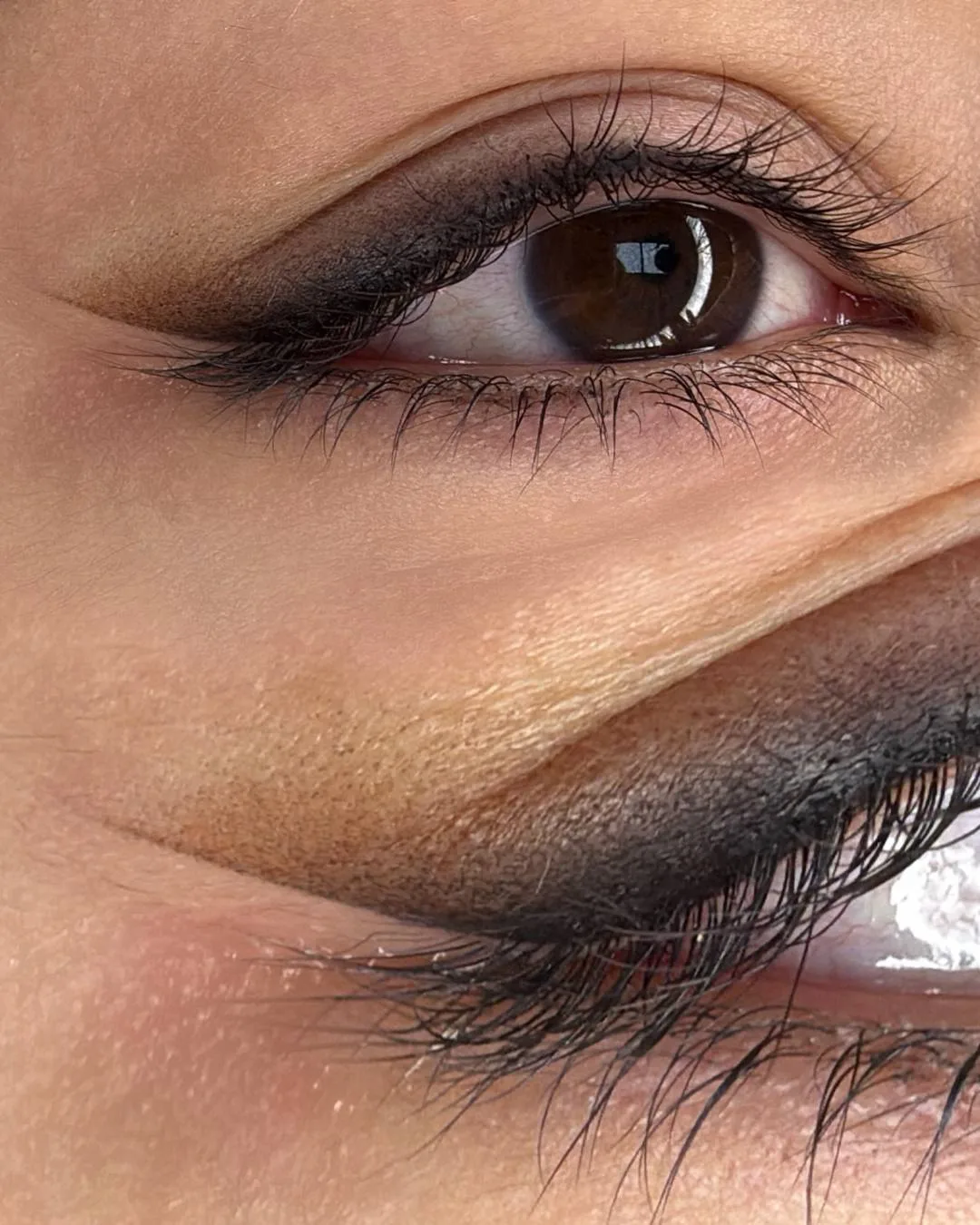 Cansu Durkun Buğululiner — Eyeliner kalıcı makyaj uygulaması